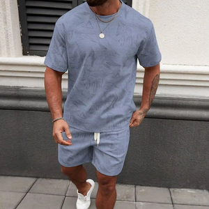 Ensemble décontracté d'été 2 pièces pour homme avec t-shirts à manches courtes et shorts imprimés, couleurs et logo personnalisés, tissu tricoté - Product Image 1