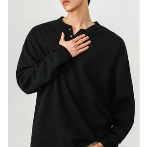 เสื้อไหมพรมผู้ชายสีขาวทรงโอเวอร์ไซส์ แขนยาว คอปกติดกระดุม สไตล์มินิมอล เรียบง่าย ระบายอากาศได้ดี เหมาะสำหรับฤดูใบไม้ผลิ - Product Image 5