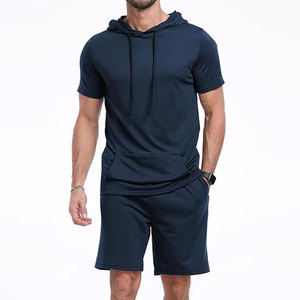 Vente flash : Ensemble sweat-shirt et short de sport décontracté d'hiver, respirant et léger - Product Image 1