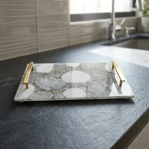 Plateau de service rectangulaire en agate grise fait main avec poignées en métal doré, décoration décorative pour la cuisine, la table basse et la maison - Product Image 3