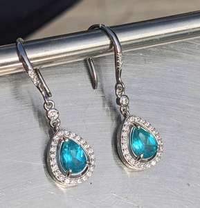 ต่างหูบลูโทแพซทรงลูกแพร์เงินแท้ชุบทอง พร้อมใบรับรอง IGI สำหรับผู้หญิง ของขวัญวันครบรอบ/งานเลี้ยง - Product Image 5