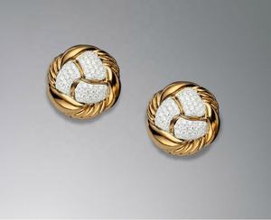 Pendientes de tuerca de diamante cultivado en laboratorio de oro blanco de 18 quilates personalizados, diseño de solitario, para compromiso, regalo de boda o fiesta - Product Image 4