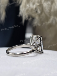 Bague de fiançailles en argent 925 avec moissanite taille radiant VVS, sertie à griffes, bijoux fins classiques pour femme - Product Image 2