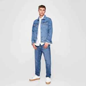 Hot Selling Custom Made 100% Cotton Breathable Denim Jacket | Men Slim Fit Rugged Casual Streetwear Winter Fashion Zipper - Product Image 4