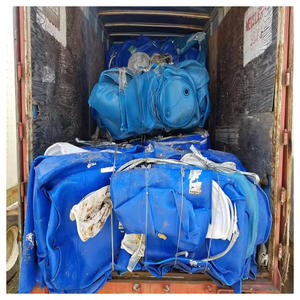 Residuos de bidones de HDPE lavados en caliente, listos para exportación, para envío de carga a granel y plantas de reciclaje de plástico industrial - Product Image 2