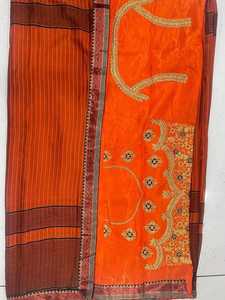 Impresionante sari de seda con blusa para mujer, con un aspecto hermoso, tela suave y cómoda, fácil de usar en cualquier ocasión. - Product Image 5