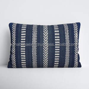 Taie d'oreiller housse de coussin indien Boho Chic tissé à la main en coton avec glands pour une décoration intérieure confortable - Product Image 6