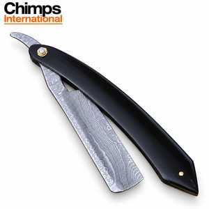 Navaja de Afeitar Plegable Vintage de Acero de Damasco Hecha a Mano de Primera Calidad para Hombre, Mango de Cuerno de Toro, Personalizada, Venta al por Mayor para Salón de Belleza y Barbería - Product Image 3