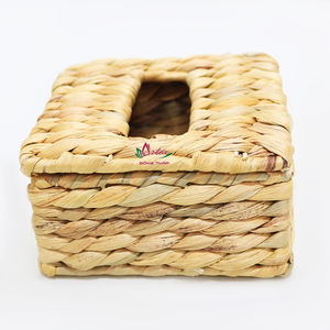 Boîte à mouchoirs carrée moderne en jacinthe d'eau, artisanat durable de haute qualité du Vietnam pour la maison et le bureau - Product Image 3