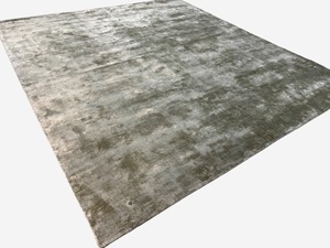 Handwoven Green Silk Rug: Luxury Minimalist Carpet - Product Image 1