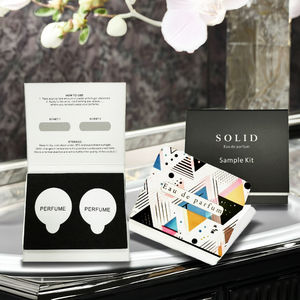 Muestra de Colonia sólida a base de aceite para refrescarse diariamente con embalaje portátil y aroma fresco de larga duración - Product Image 1