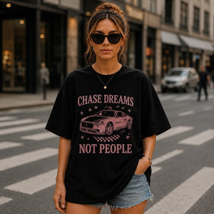 เสื้อยืดคอกลมแขนสั้นทรงหลวมสำหรับผู้หญิง ผ้าฝ้ายถัก 100% น้ำหนัก 180 กรัม พิมพ์ลายแบบรีดร้อน สวมใส่สบาย ระบายอากาศได้ดี - Product Image 1