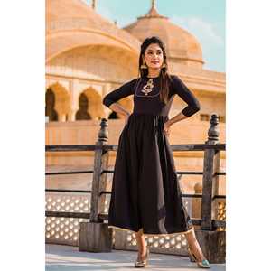 Robe Kurta/Kurti en crêpe noir foncé avec dupatta rose, style décontracté indien/pakistanais, taille XS - Product Image 2