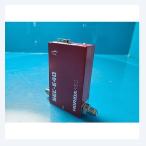 Horiba STEC CF4 SEC-E40 SEC-E40 200SCCM ตัวควบคุมการไหลของมวลที่ใช้เป็นชิ้นส่วนอุปกรณ์เซมิคอนดักเตอร์รุ่นเก่า - Product Image 5