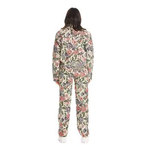 Pantalons à imprimé floral d'inspiration vintage pour femmes - Pantalons doux et légers avec motif floral rétro, idéal pour les femmes - Product Image 3