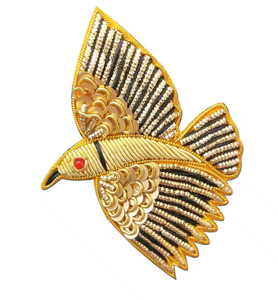 Parche Bordado a Mano Unisex Mor Peacock con Hilo Metálico, Impermeable, Estilo Carzon de Lujo, con Alfinete de Seguridad, Personalizable - Product Image 4