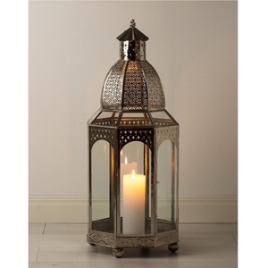 Candelabro de Hierro de Mesa de Moda con Revestimiento Premium Dorado, Soporte Artístico Hecho a Mano, Portátil para Decoración del Hogar - Product Image 6