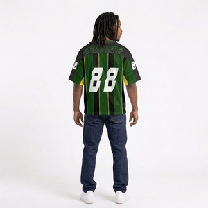 Camiseta Deportiva Personalizada de Malla de Poliéster con Diseños Sublimados, Estilo Retro, Roja, para Club de Fútbol Americano - Product Image 2