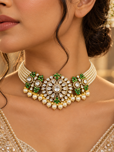 Collar Gargantilla de Lujo con Perlas de Moissanita Polki y Plata 925, con Piedras de Color Esmeralda, Acabado en Oro Antiguo, Joyería de Diseño - Product Image 1