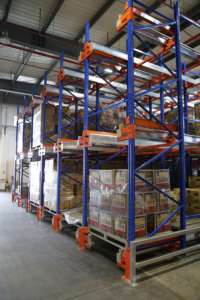 Sistema de estanterías de transporte por radio para almacenes automatizados, para almacenamiento de palets de alta densidad y distribución industrial - Product Image 2