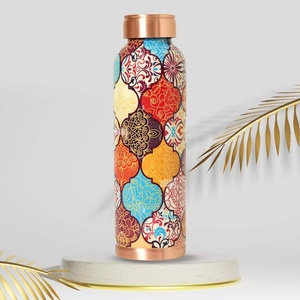 ขวดน้ำทองแดงลายต้นปาล์ม ลายตารางสีเขียว แก้วน้ำพกพาสำหรับเดินทาง - Product Image 5