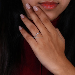 Anillo de Boda Delicado en Forma de V con Diamantes Cultivados en Laboratorio, Oro Rosa, Oro Blanco, Media Eternidad, Chevron, Anillo Apilable Curvo, Anillo a Juego - Product Image 2