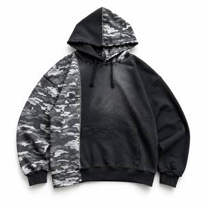 Hoodie camouflage personnalisé pour homme, coupe oversize, patchwork camouflage, streetwear, pull à empiècements contrastés, logo personnalisé. - Product Image 4