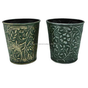 Juego de 2 Macetas Metálicas Rústicas en Tonos Metálicos, Mini Macetas Decorativas de Metal para Jardín, Macetas de Flores para Interiores/Exteriores con Orificio de Drenaje - Product Image 4