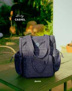 Sac fourre-tout carré en toile de qualité supérieure avec compartiment convertible pour ordinateur portable et poches fonctionnelles - Product Image 2