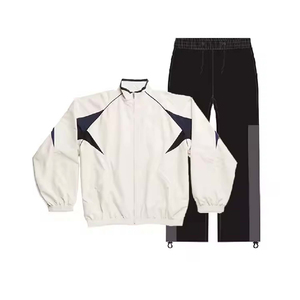 Conjunto Deportivo de Chaqueta Cortavientos y Pantalones Jogger para Hombre, Unisex, Hecho a Medida, de Material Duradero y Alta Calidad - Product Image 4
