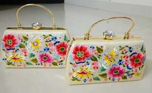 Pochette de Soirée en Soie Brodé Floral Rajasthani Faite Main de Qualité Supérieure pour Femme – Sac de Mariage Ethnique Indien de Luxe pour Mariée - Product Image 2