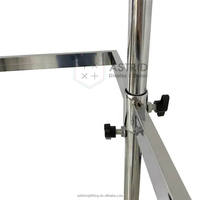Support d'affichage moderne à 3 couches pour extensions de cheveux en acier et chrome pour perruque, support de rail mobile pour présentoir à cheveux, carton emballé