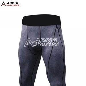 Leggings de compresión para hombre, tela transpirable, ajuste elástico, perfectos para fitness, yoga, correr y un estilo de vida activo. - Product Image 4