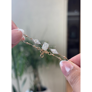 Bracelet élégant en or massif avec trois pierres en diamant de laboratoire de forme losange, 3,06 carats VVS VS EF, bijoux fins pour femmes - Product Image 2