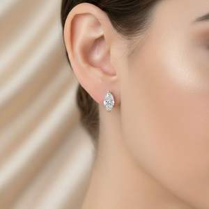 ต่างหูเพชรทรงมาร์คีส์เจียระไนแบบบริลเลียนท์ น้ำหนักรวม 1.00 กะรัต แบบคลาสสิก ตัวเรือนแบบวี-พรอง ทำจากทอง 10K - Product Image 6