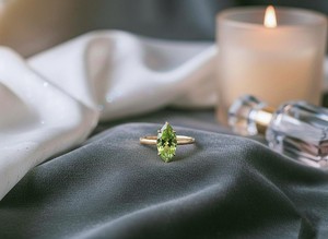 Bague Marquise Peridot en Vermeil Argent Sterling 925 Plaqué Or 14K, Pierre Précieuse Verte, Bijou Élégant Pierre de Naissance d'Août - Product Image 3