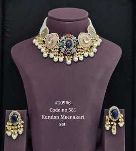 Ensemble de bijoux Kundan Meenakari 10966, collier et boucles d'oreilles en acier inoxydable plaqué or, perles et zircon, pour mariage et occasions spéciales - Product Image 2