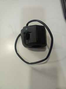 Nuevo Conjunto de Interruptores para Manillar de Motocicleta de Plástico |   Interruptor Combinado de Señales de Giro Izquierda y Derecha para Sistema de Control de Vehículos de Dos Ruedas - Product Image 2