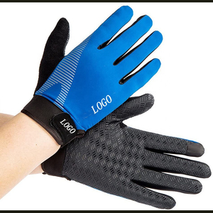 Gants de musculation professionnels légers en cuir PU à demi-doigts pour hommes - Imperméables, respirants, avec fermeture pour la salle de sport - Product Image 2