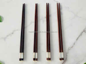 Palillos Reutilizables de Madera Ecológica con Acabado Moderno | Vajilla Ideal para Cocinas Contemporáneas, Cafés y Presentación Culinaria - Product Image 4