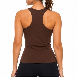 Débardeur personnalisé pour femme en tissu doux, coupe confortable, style actif, débardeur de fitness, tissu léger et qualité supérieure pour femme - Product Image 2