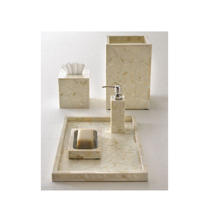 Juego de baño de lujo con conchas naturales, dispensador de jabón rectangular de seis piezas, soporte para cepillos de dientes, tazas, bandeja, fácil de limpiar - Product Image 5
