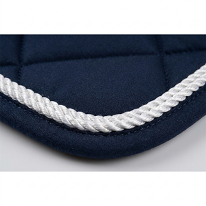Elegante y Ligero Conjunto de Equipo de Equitación: Set de Sillín con Botas de Protección Anatómica para las Patas y Gorro Transpirable de Ganchillo - Product Image 5