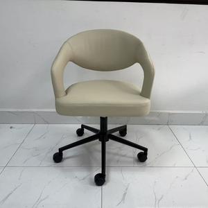 Silla de oficina de diseño minimalista con material de tela altura ajustable y 360 grados - Product Image 2