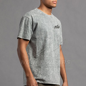 เสื้อยืดแบบ Acid Wash เนื้อผ้าบางเบา ระบายอากาศได้ดี ดีไซน์ล้างสีแบบพิเศษ เหมาะสำหรับใส่ทุกวันและสไตล์ลำลองแนวสตรีทแวร์ - Product Image 2