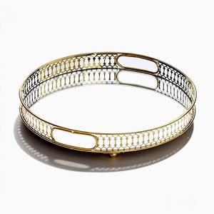 Plateau ovale en laiton artisanal avec finition polie et base miroir, idéal pour la présentation de luxe à la maison, à l'hôtel ou sur table. - Product Image 5