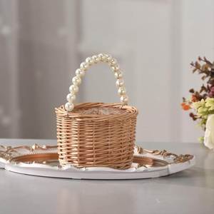 Jarrón Decorativo de Flores de Mimbre Tejido a Mano, Estilo Contemporáneo Simple, con Asa de Perlas, para Bodas - Product Image 4