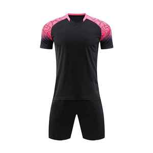 Conjunto de Camiseta de Fútbol con Cuello en V Negra para Hombre, Manga Corta, Poliéster que Absorbe la Humedad, Estampado Degradado, Ropa Deportiva para Adultos para Todas las Temporadas - Product Image 1