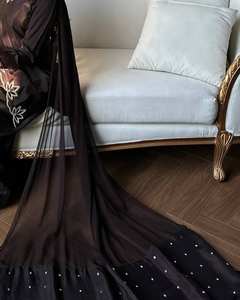 Conjunto de traje étnico completamente cosido con top de crepé natural pesado con bordado Moti y Dupatta de seda Fox Georgette. - Product Image 5