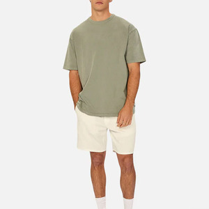 Camiseta Oversize de Lujo para Hombre, Estilo Vintage Desgastado, 100% Algodón Premium, Fabricada a Medida por Marca de Ropa de Lujo - Product Image 6